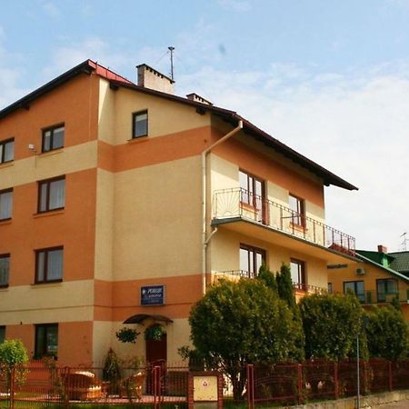 Pokoje Goscinne U Broni Mielno  Kültér fotó