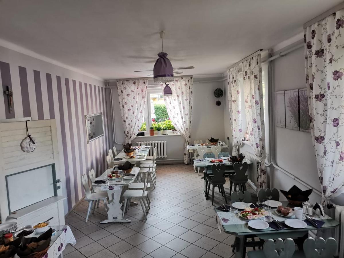 Pokoje Goscinne U Broni Mielno  Kültér fotó